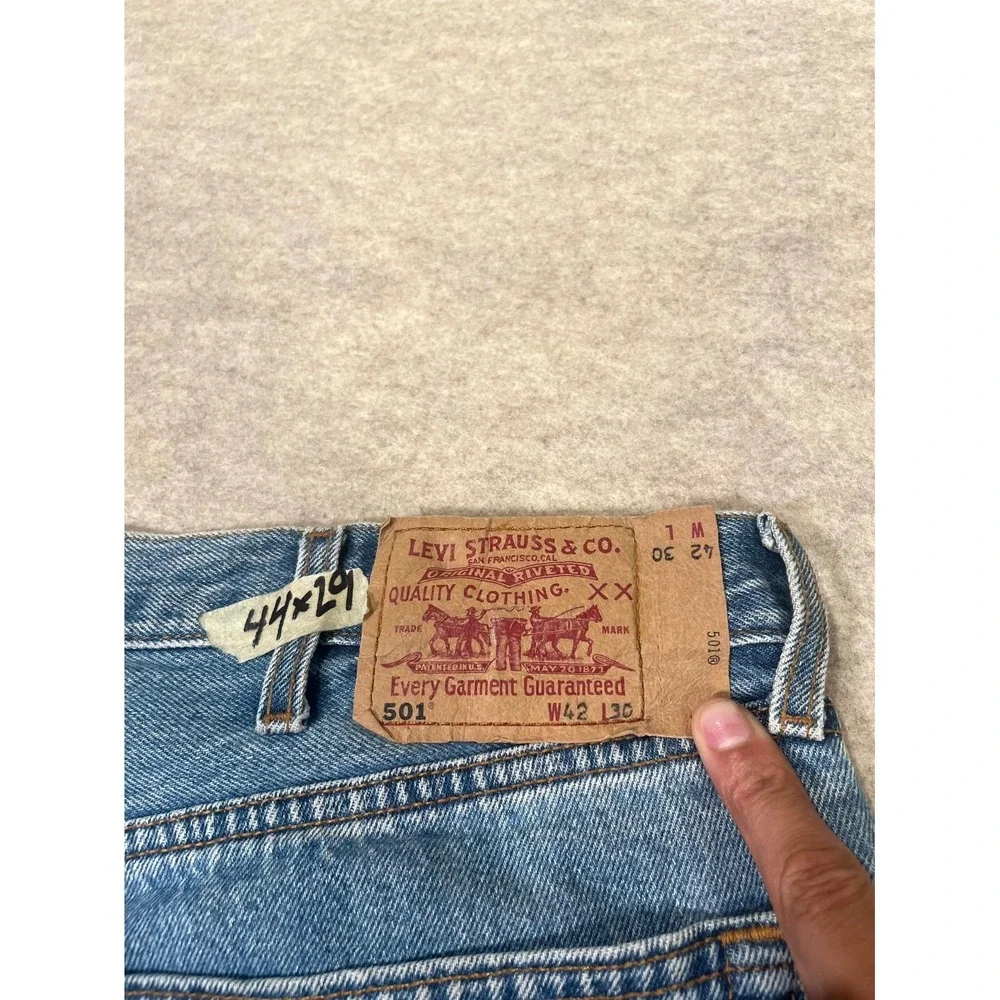 Levis 501 Original Fit Jeans Mens 42x30 Blue Denim Cotton Straight Leg High Rise